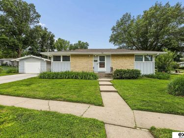 8315 Templeton Drive, Omaha, NE 68134