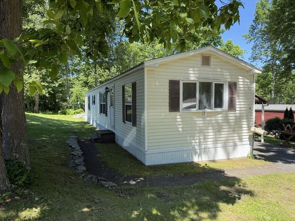 16 Tyler Street, Brookfield, MA 01506