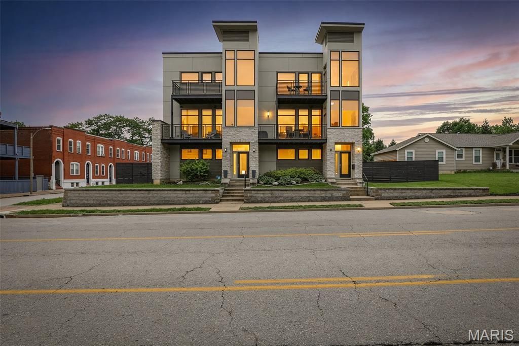 2834 Lafayette Avenue , Saint Louis, MO 63104 Main Photo