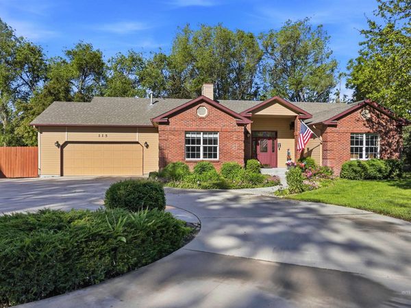 115 Walnut Creek Way, Nampa, ID 83686