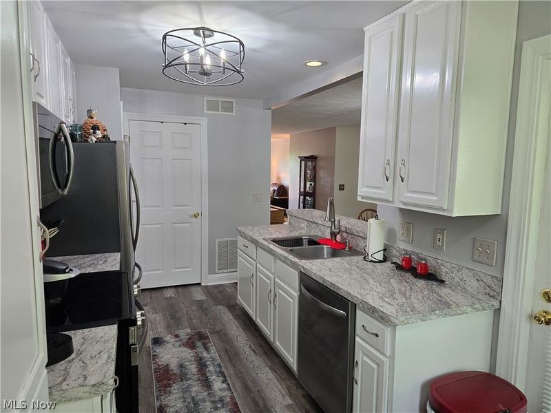 3800 Rosemont 116 #B Boulevard, Akron, OH 44333 Photo 2