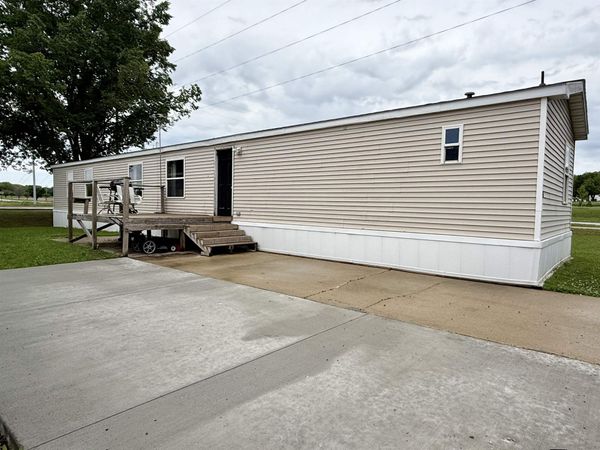 1502 Memphis Avenue, Unit 34, Spirit Lake, IA 51360