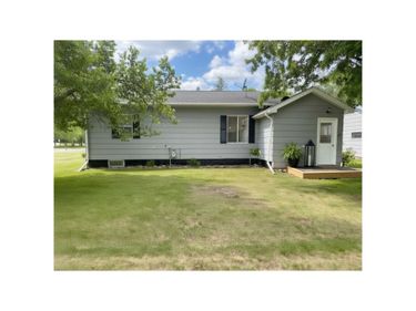 502 Robert Street N, Clarissa, MN 56440