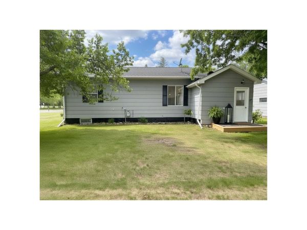 502 Robert Street N, Clarissa, MN 56440