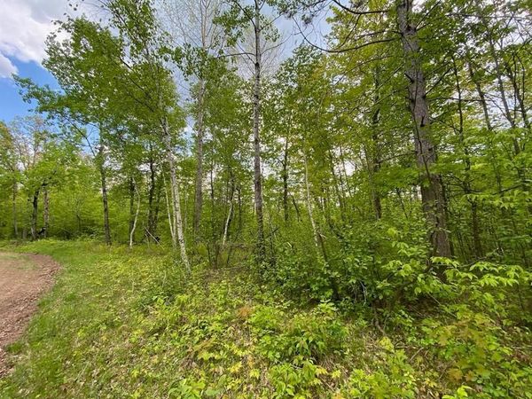 000 Hustvet , Minong, WI 54888