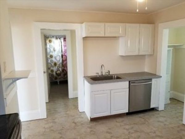 25 Prentice, Unit 2, Springfield, MA 01104
