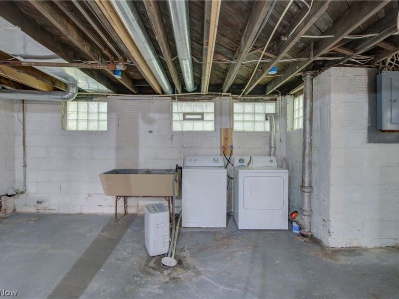 1395 Delia Avenue, Akron, OH 44320 Photo 34