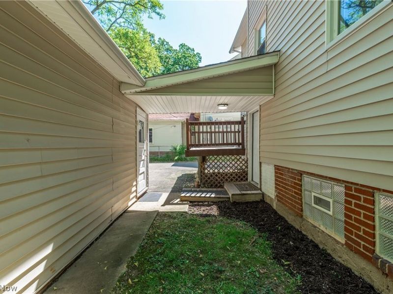 1395 Delia Avenue, Akron, OH 44320 Photo 40