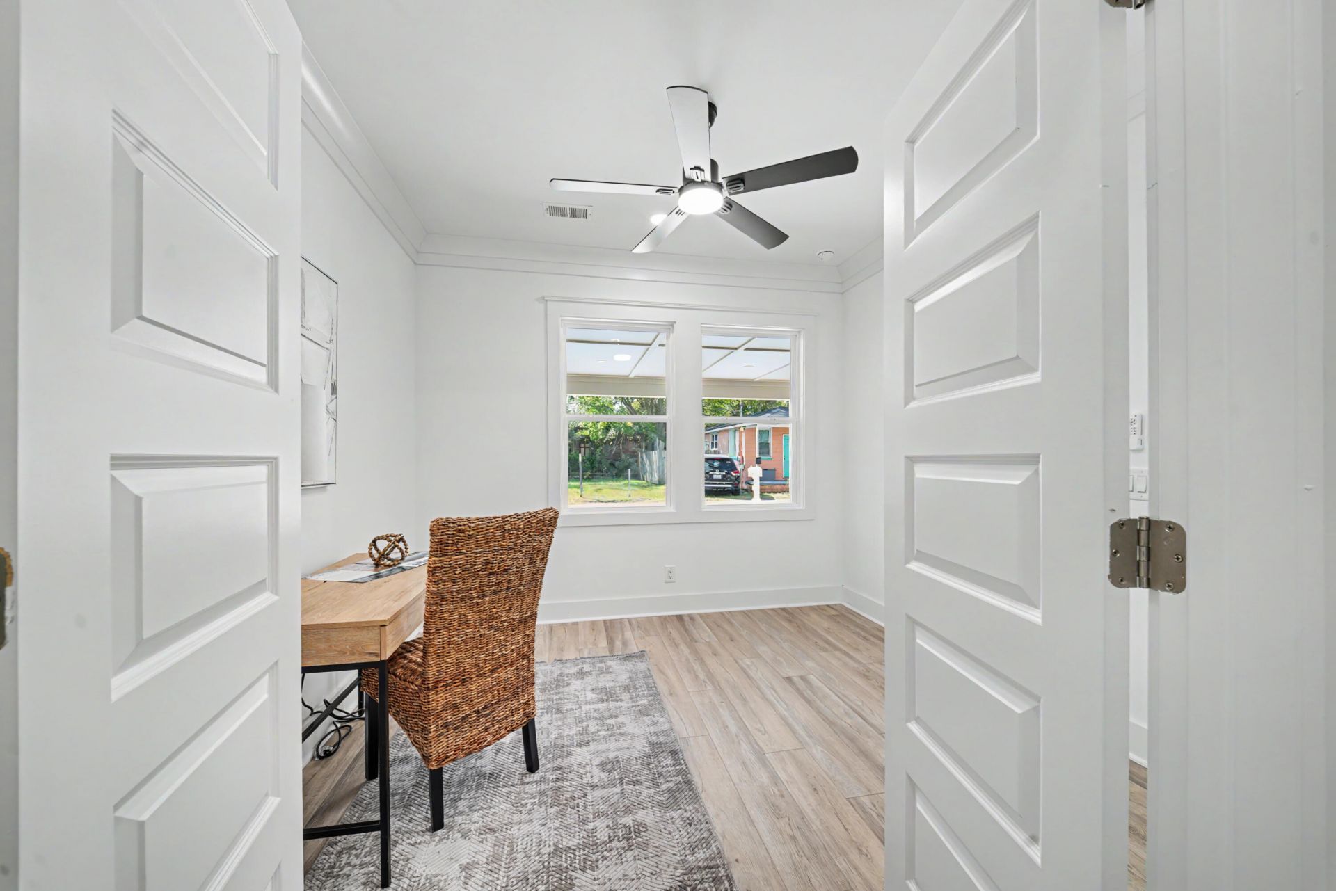 2014 Comstock Avenue Photo 19