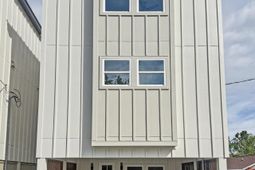 2014 Comstock Avenue photo 4