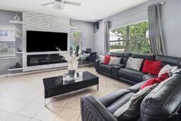1075 Grove Park Circle, Boynton Beach, FL 33436 Photo
