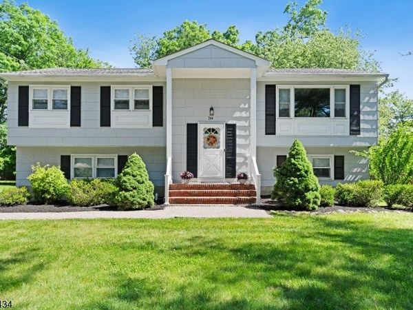 244 Malapardis Rd, Hanover, NJ 07927