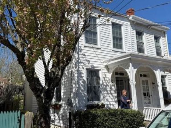 147 GEORGE STREET, LAMBERTVILLE, NJ 08530