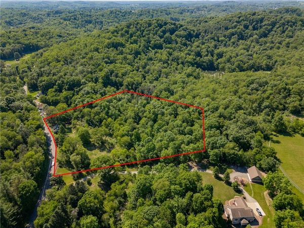 4201 Bulltown Rd , Murrysville, PA 15668