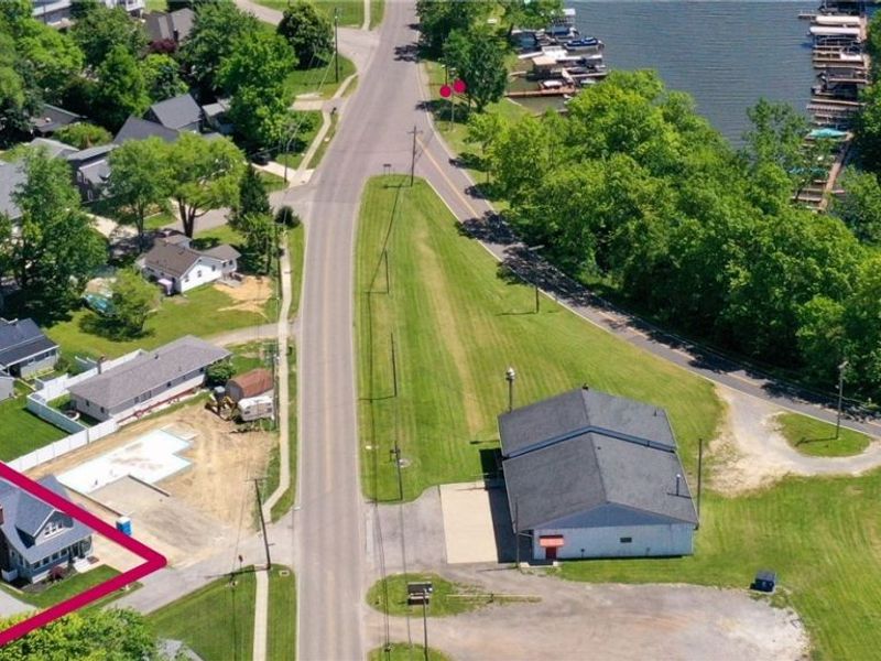 17500 Lundys Lane, Lake Milton, OH 44429 Photo 4