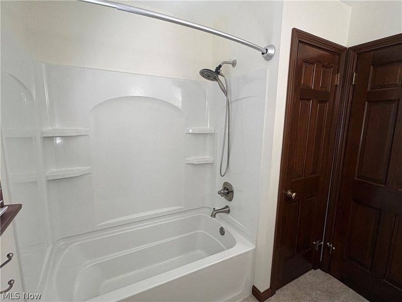 133 Southdale Boulevard, Cortland, OH 44410 Photo 27