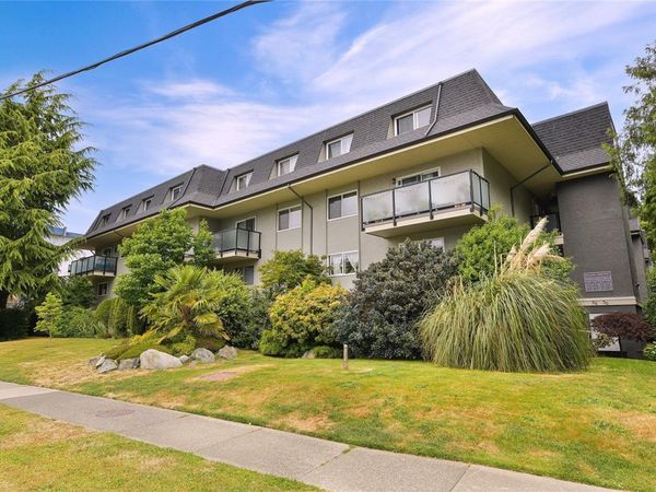 840 Craigflower Rd , Unit #44, Esquimalt, BC V9A 2X1