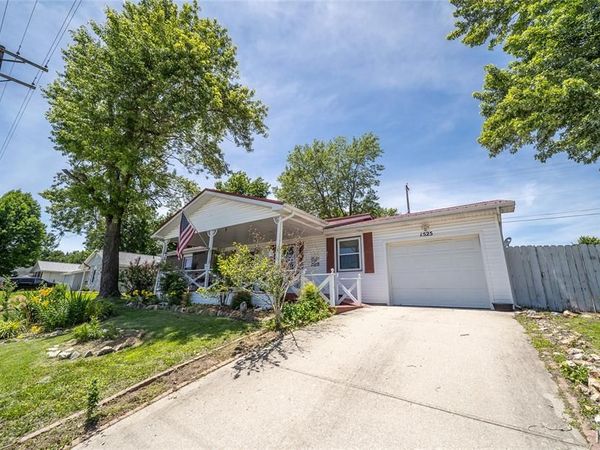 1525 McCutchen Road , Rolla, MO 65401