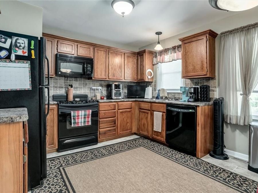 Property Image 8