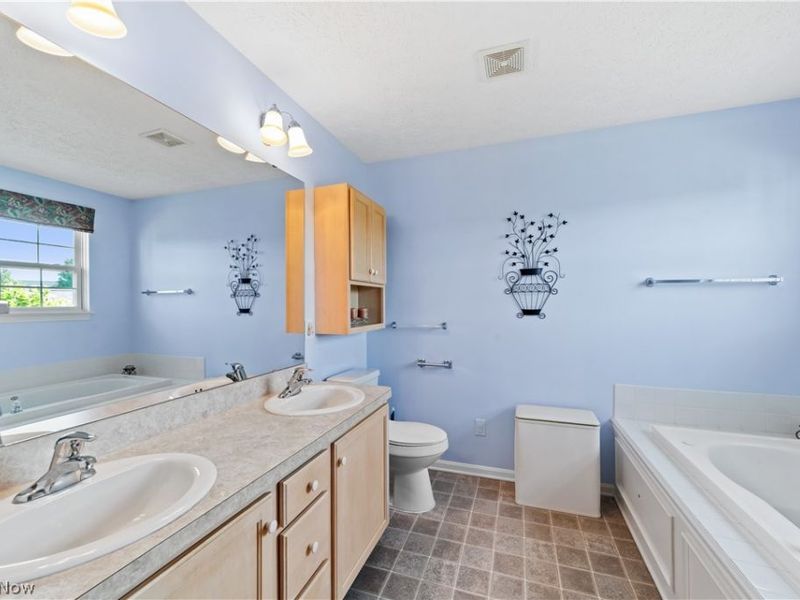 38323 Springdale Drive, North Ridgeville, OH 44039 Photo 23