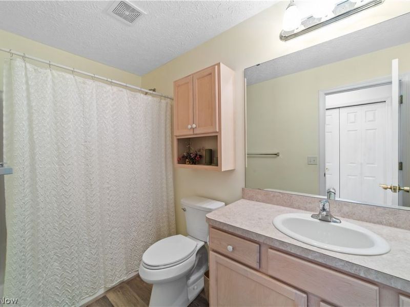 38323 Springdale Drive, North Ridgeville, OH 44039 Photo 24