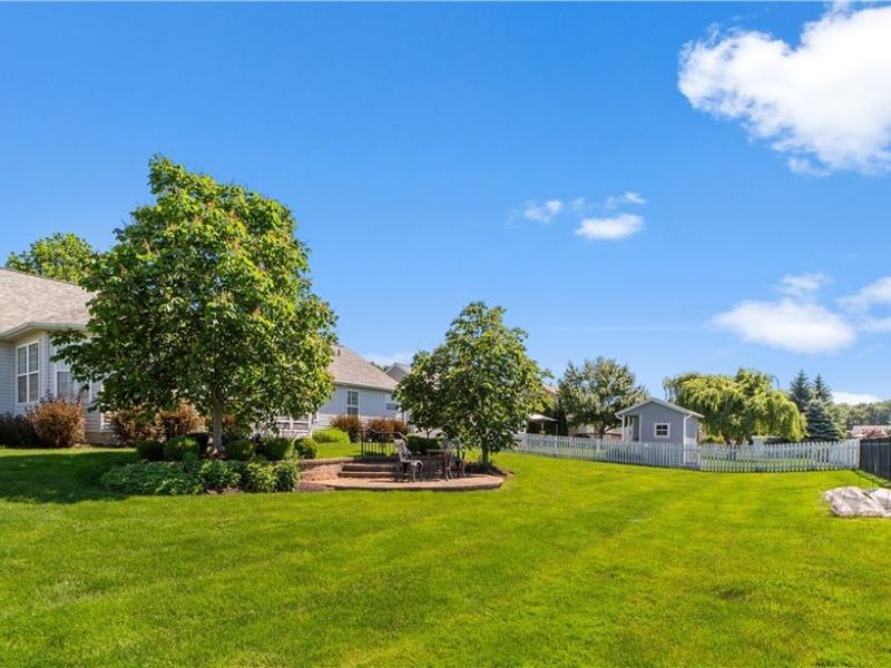 38323 Springdale Drive, North Ridgeville, OH 44039 Photo 4