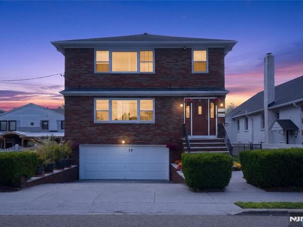 28 1st Street, WALLINGTON, NJ 07057
