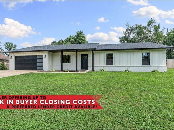 2913 Parkwood Drive, Rogers, AR 72756