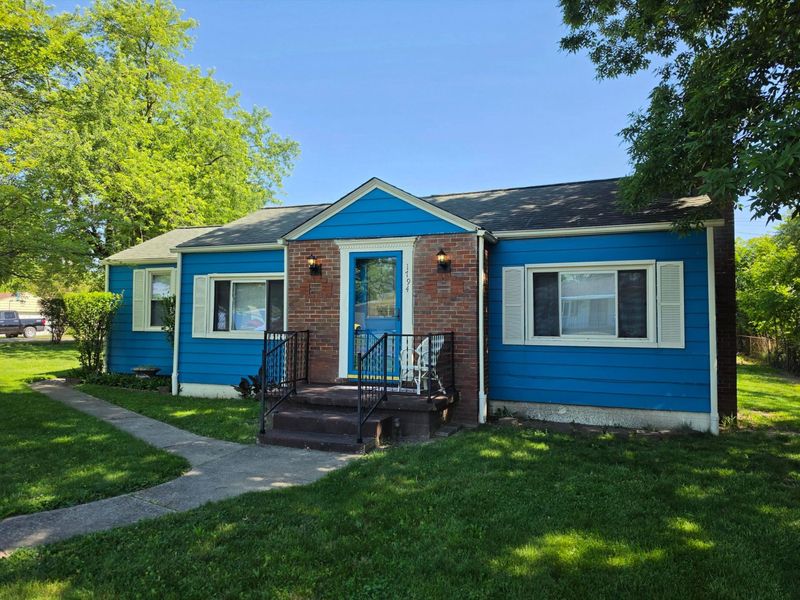 1794 Hopkins Avenue, Columbus, OH 43223 Photo 1