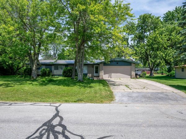 2423 Otsego Drive, Fort Wayne, IN 46825