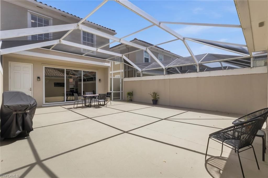 6112 Towncenter Cir, Naples, FL 34119 Photo