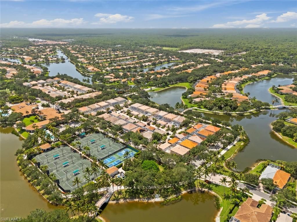 6112 Towncenter Cir, Naples, FL 34119 Photo