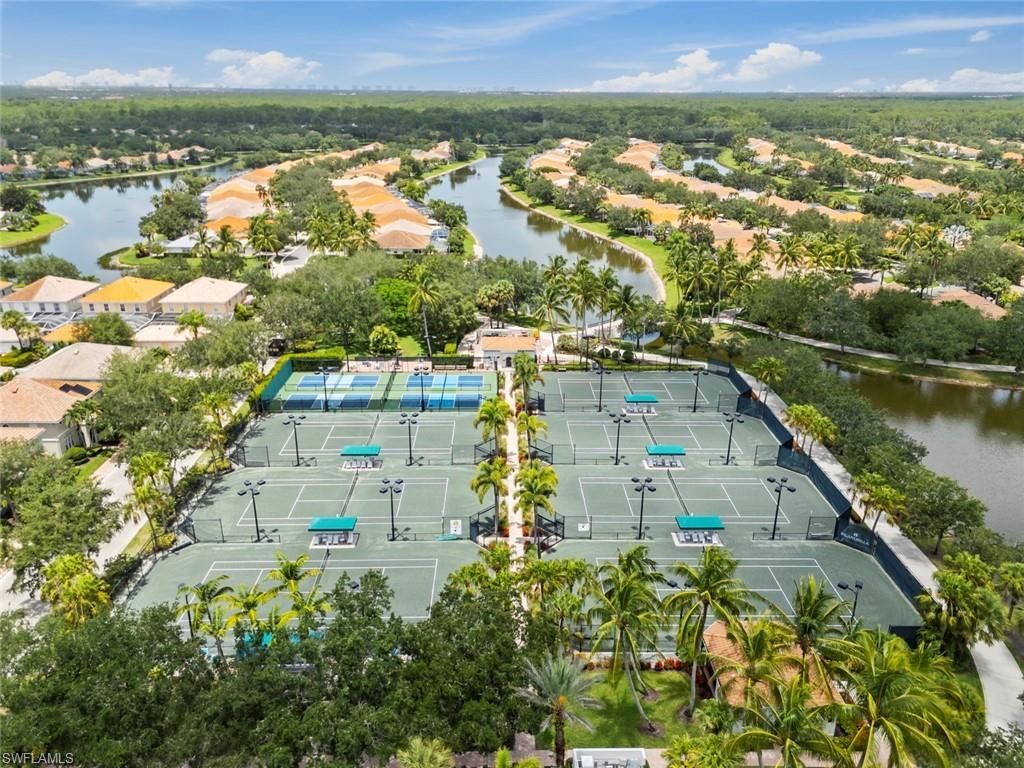 6112 Towncenter Cir, Naples, FL 34119 Photo