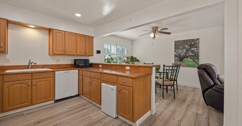 6039 Mcmahon Dr, Sacramento, CA 95824 Photo