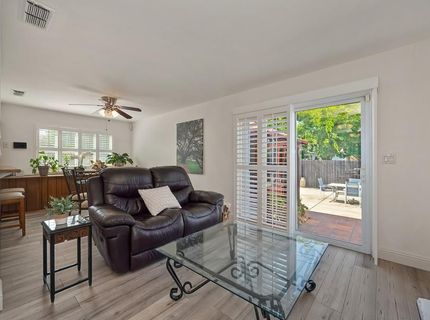 6039 Mcmahon Dr, Sacramento, CA 95824 Photo