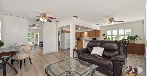 6039 Mcmahon Dr, Sacramento, CA 95824 Photo