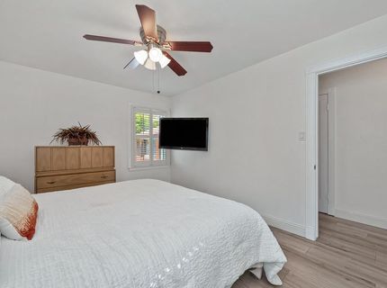 6039 Mcmahon Dr, Sacramento, CA 95824 Photo