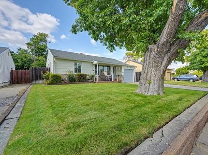 6039 Mcmahon Dr, Sacramento, CA 95824 Photo