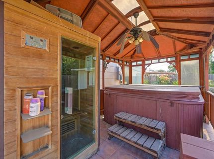 6039 Mcmahon Dr, Sacramento, CA 95824 Photo