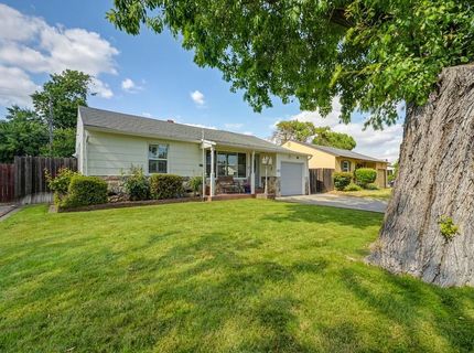 6039 Mcmahon Dr, Sacramento, CA 95824 Photo