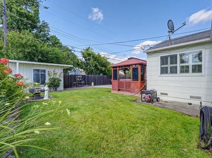 6039 Mcmahon Dr, Sacramento, CA 95824 Photo