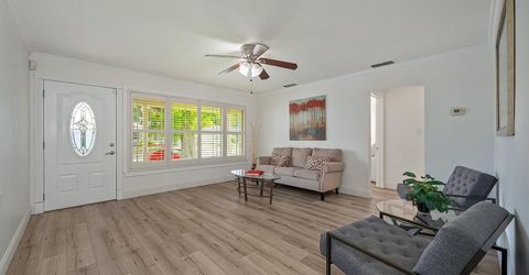6039 Mcmahon Dr, Sacramento, CA 95824 Photo