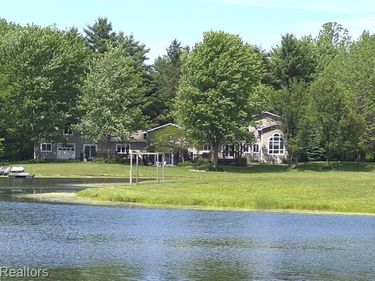 5910 Spring Valley Lane, Dryden Twp, MI 48428