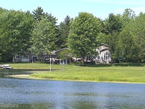 5910 Spring Valley Lane, Dryden Twp, MI 48428
