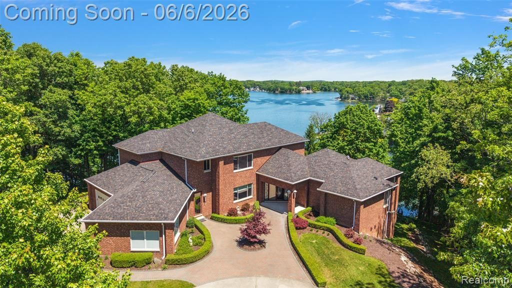 781 Windy Fields Court, Addison Township, MI 48367 Main Photo