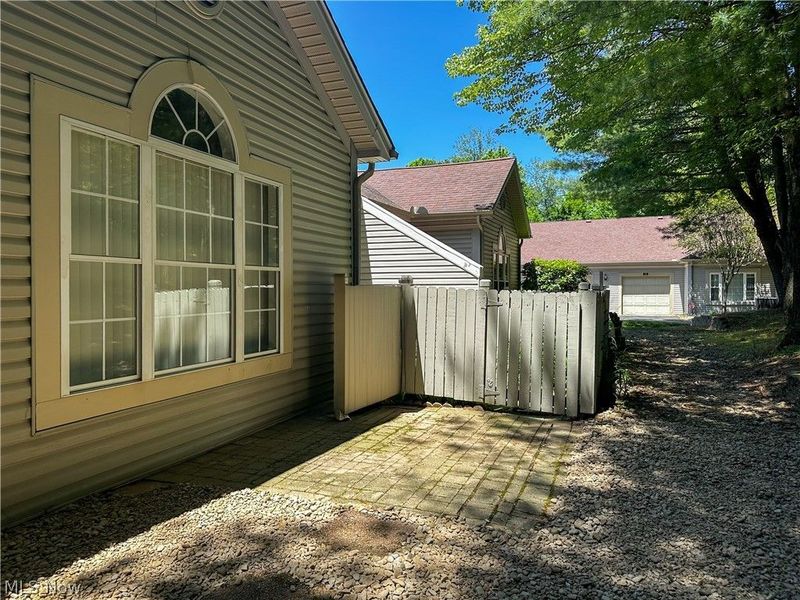 7 Woodland Chase Boulevard, Niles, OH 44446 Photo 4