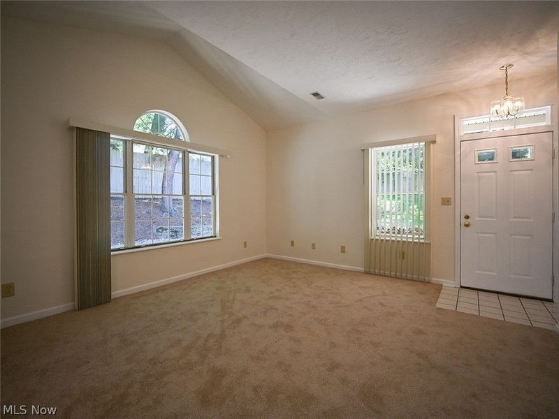 7 Woodland Chase Boulevard, Niles, OH 44446 Photo 9