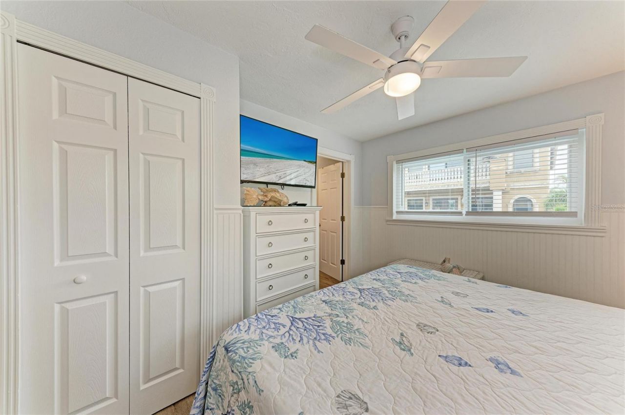 101 25th Street N, Unit 3, Bradenton Beach, FL 34217 Photo