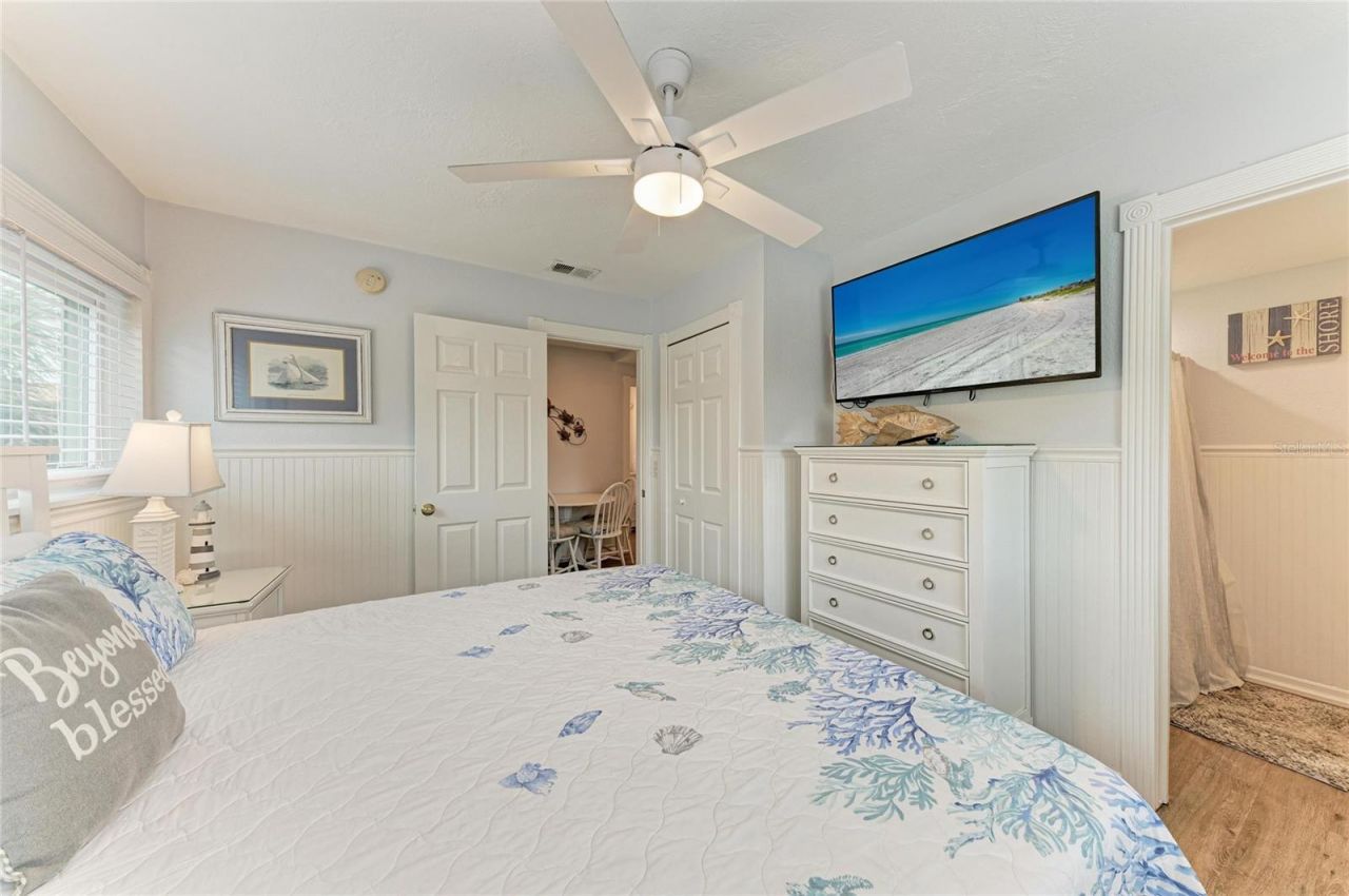 101 25th Street N, Unit 3, Bradenton Beach, FL 34217 Photo