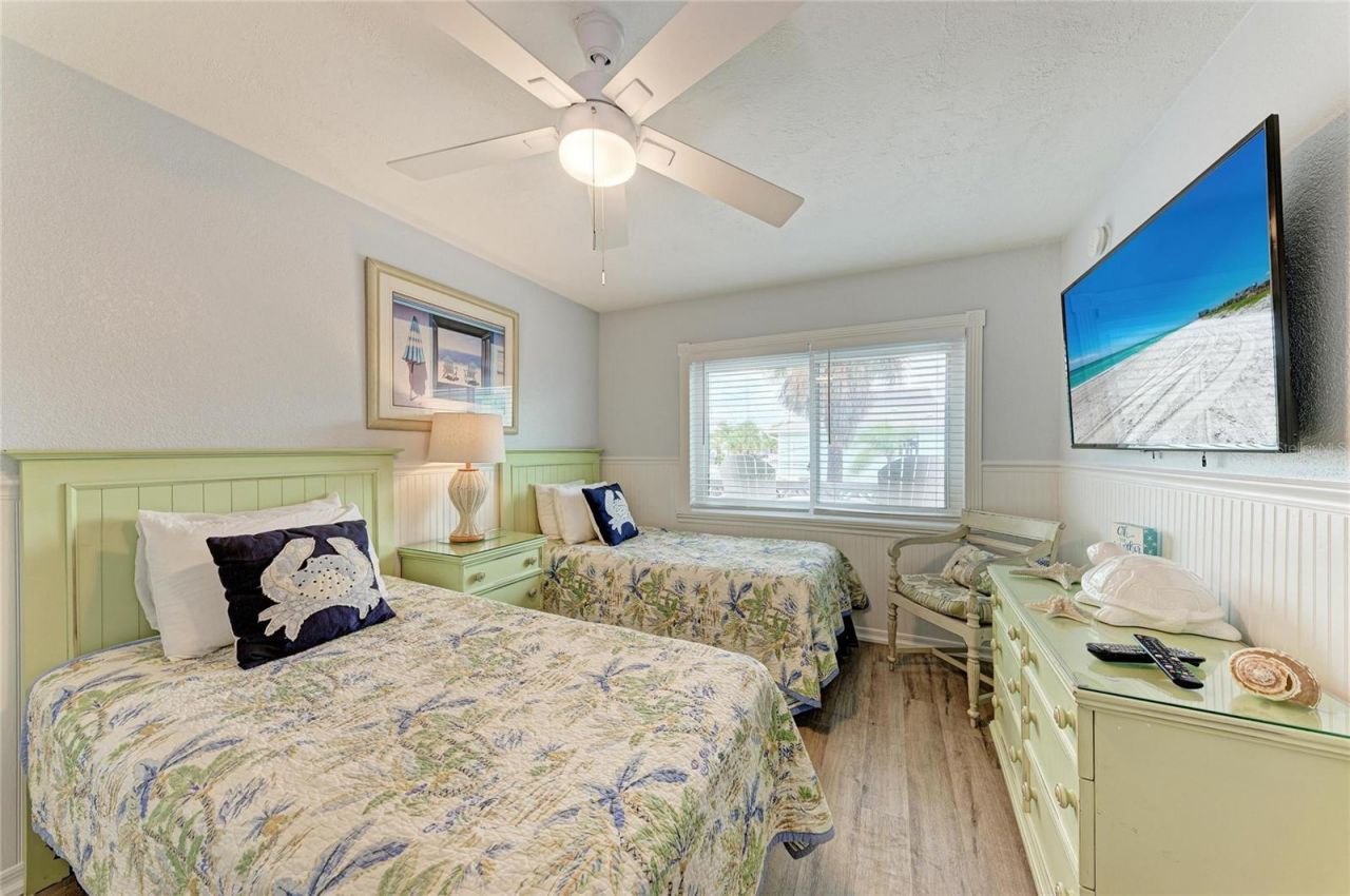 101 25th Street N, Unit 3, Bradenton Beach, FL 34217 Photo